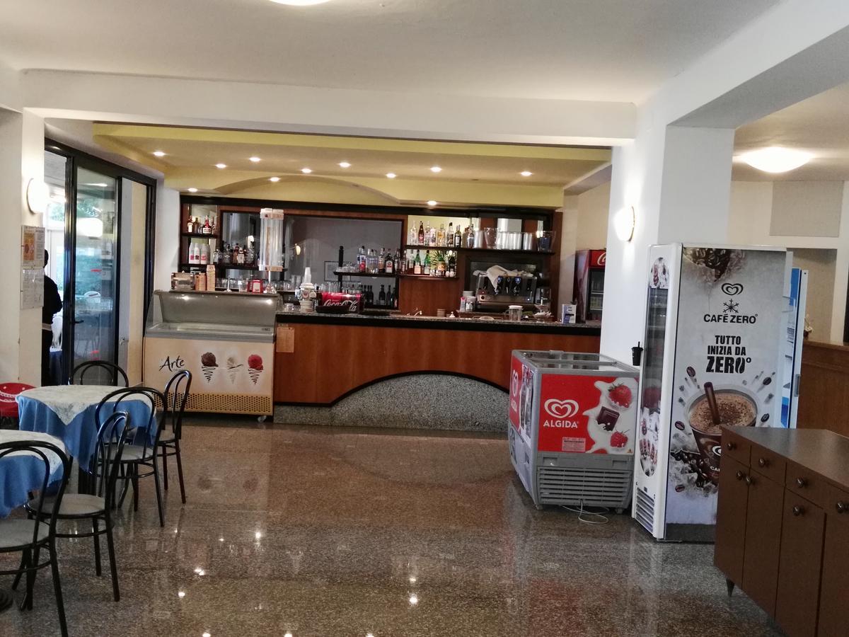 Hotel La Romantica Manerba del Garda Dış mekan fotoğraf