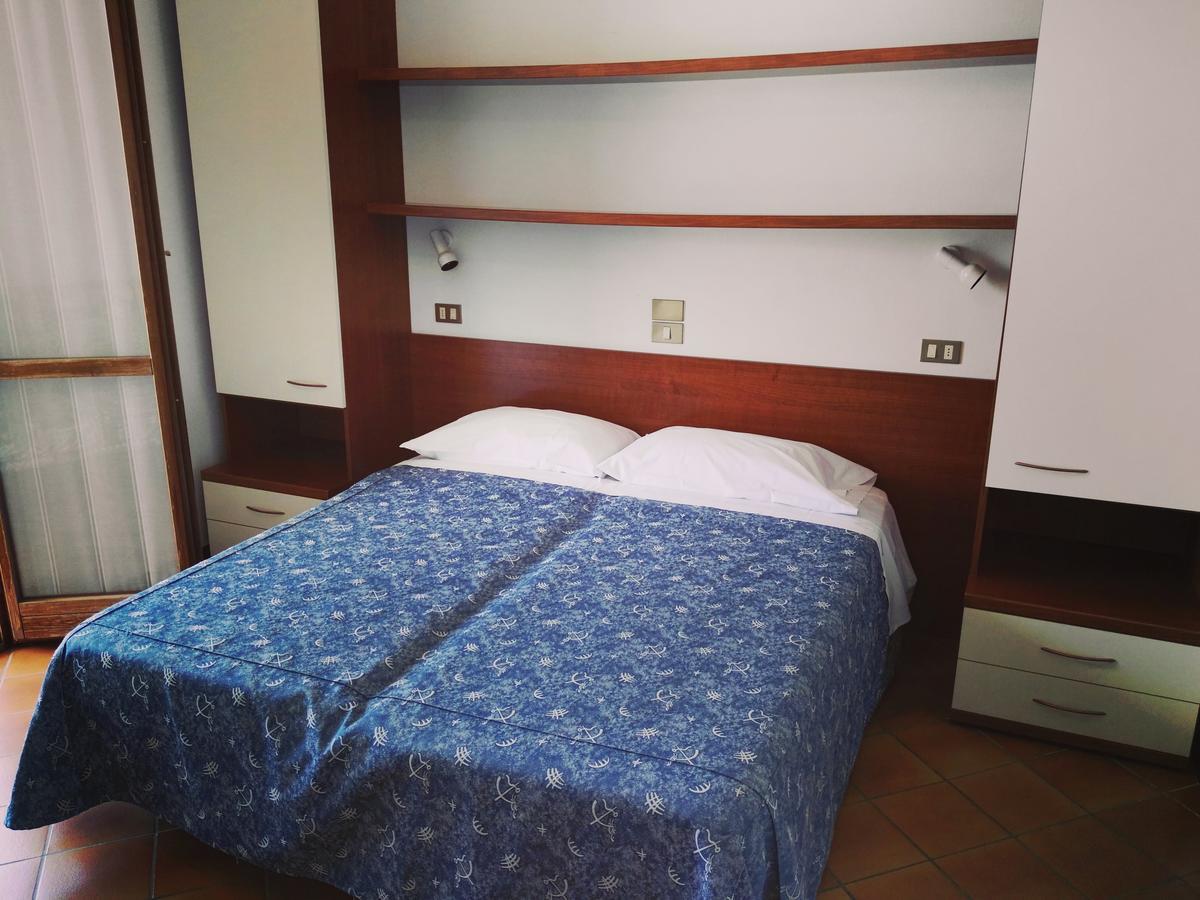 Hotel La Romantica Manerba del Garda Dış mekan fotoğraf